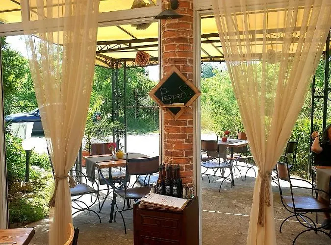 Feniks Hotel Lozenets