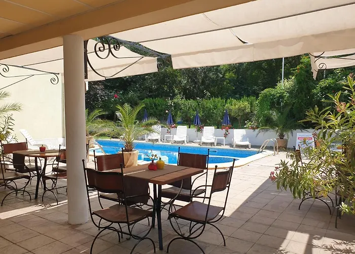 Hotel Feniks Lozenets