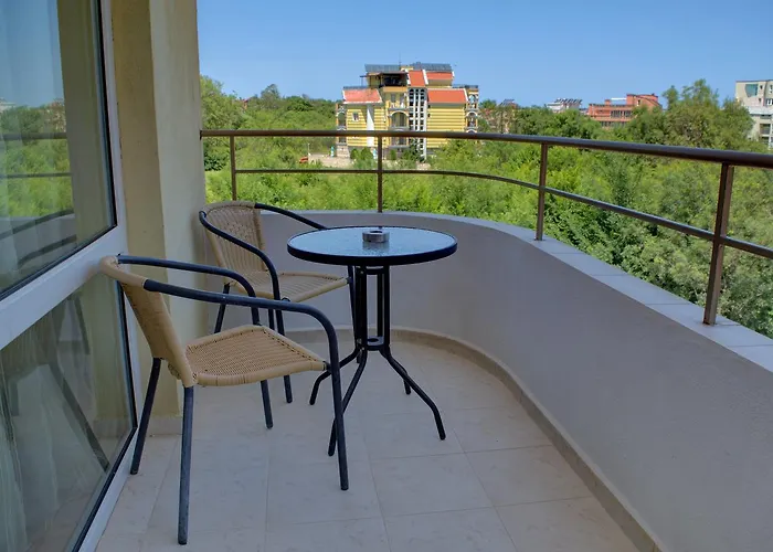 Feniks Hotel Lozenets