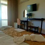 Feniks 3* לוזנטס
