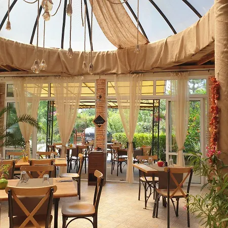 Feniks Hotel Lozenec