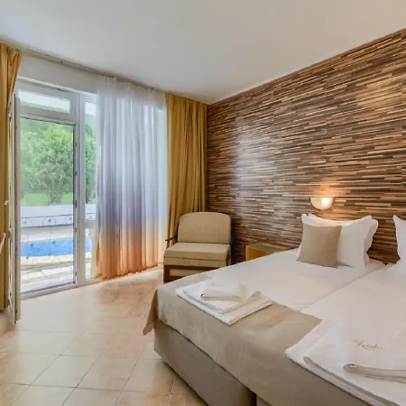 Feniks Hotell